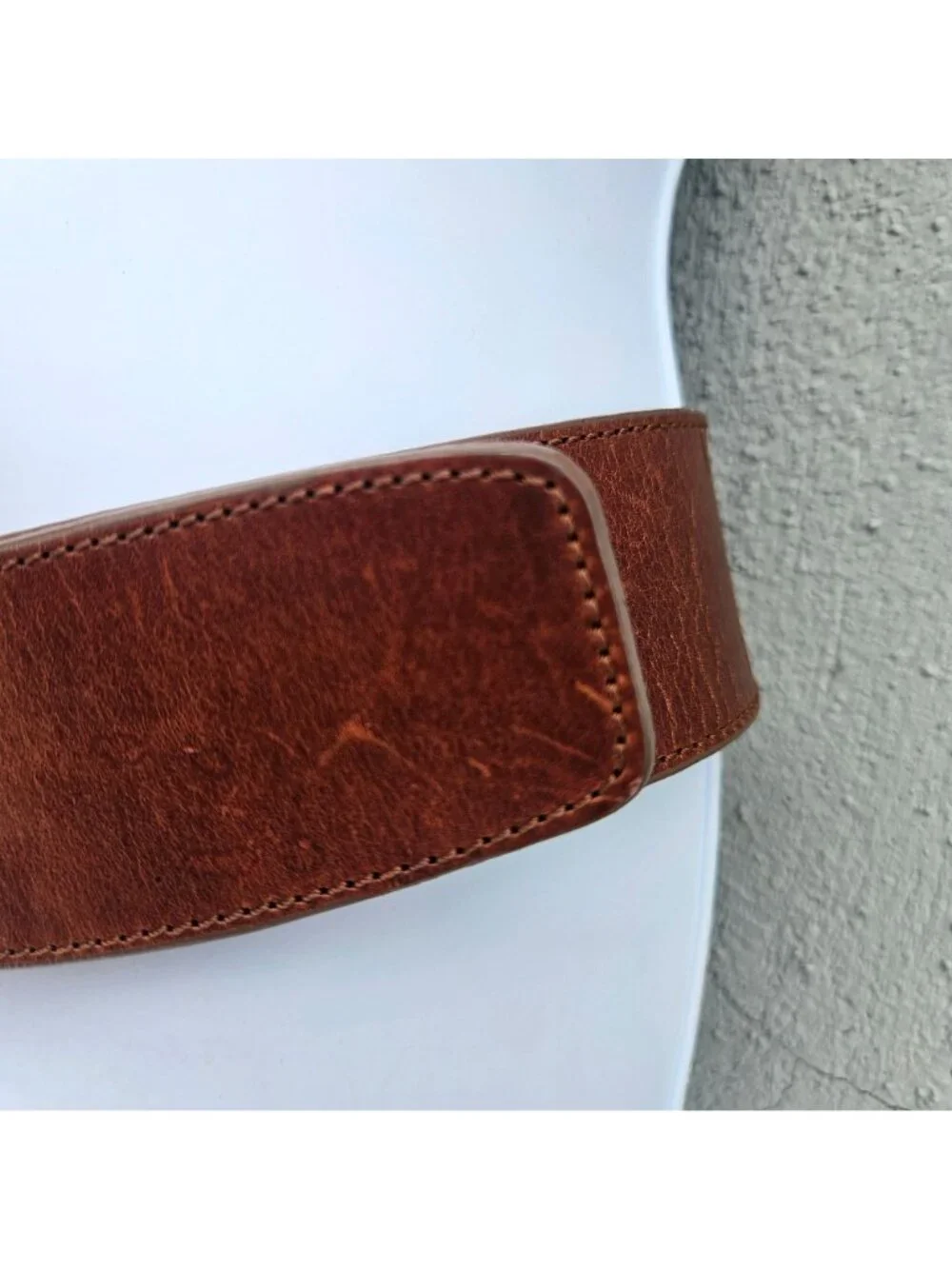 DKNY Donna Karan Wide Brown Leather Belt Brass Buckle Italy Sz L 31-36